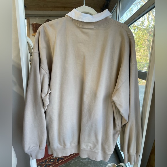 John Galt Brandy Melville Collared Oversized Tan Sweatshirt - Picture 2 of 3